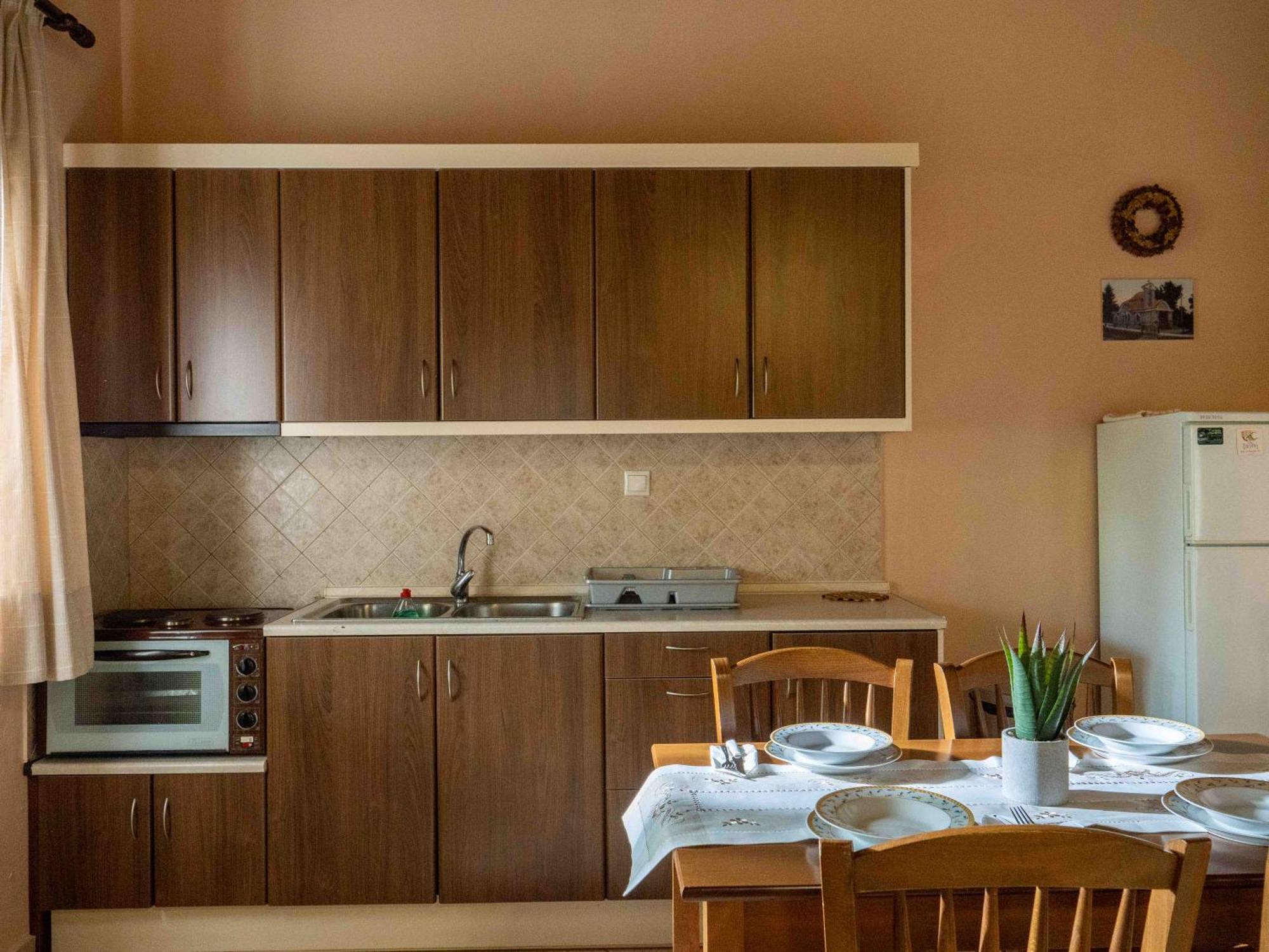 Karyon Apartments Kariófiton Eksteriør bilde